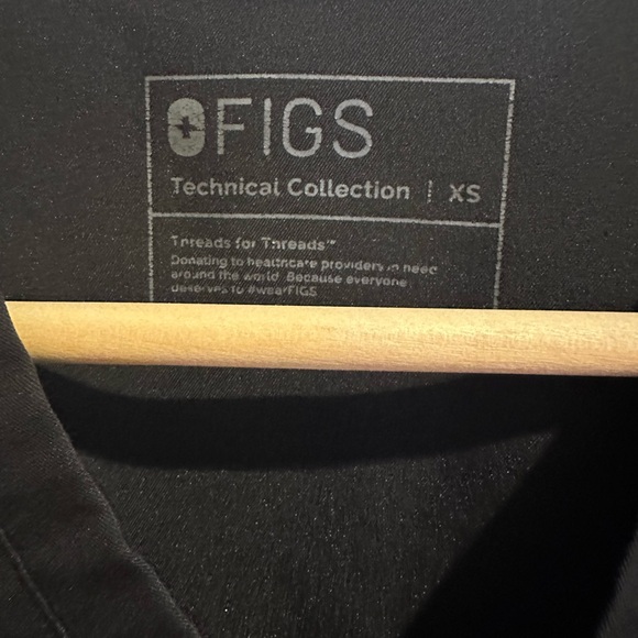 Figs Catarina Top - Picture 4 of 5